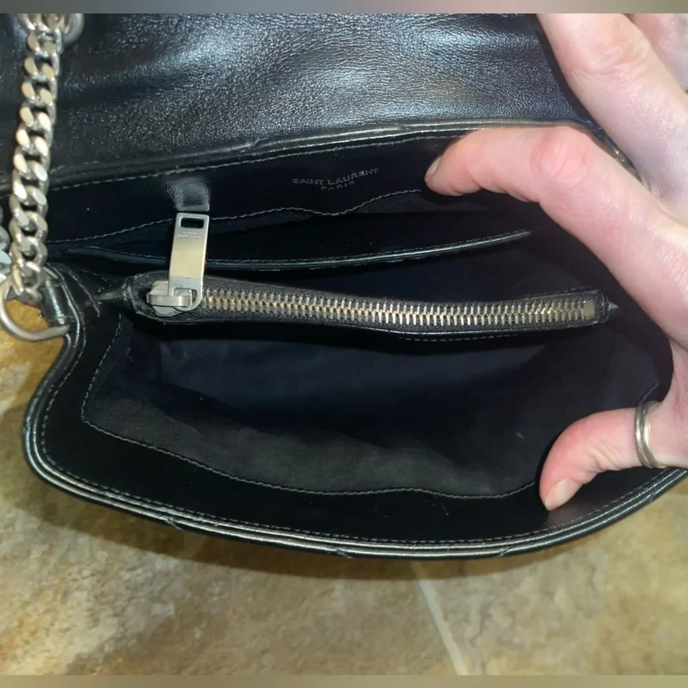 YSL Black LouLou - Picture 11 of 13